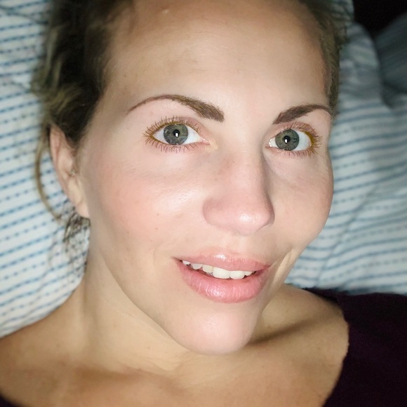 Meet your Posher, Mandi - Picture 2 of 3